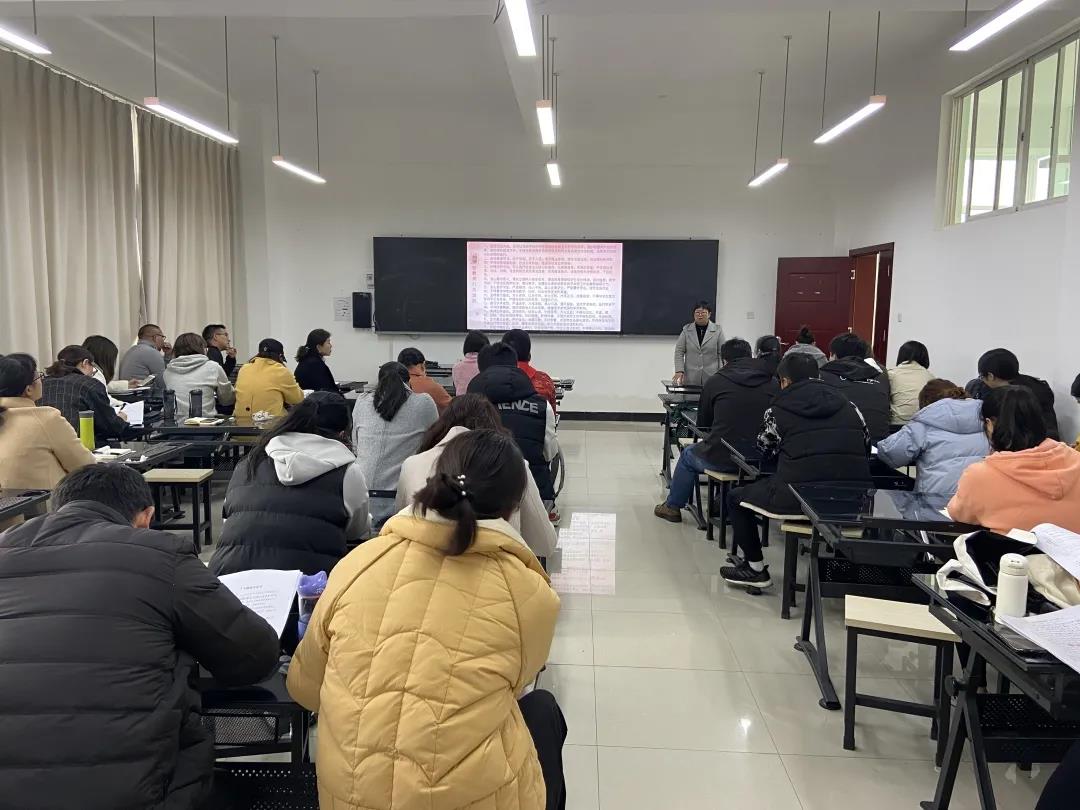 学习云岭楷模张桂梅,塑造经管教师魂2.jpg 学习云岭楷模张桂梅,塑造经管教师魂2.jpg