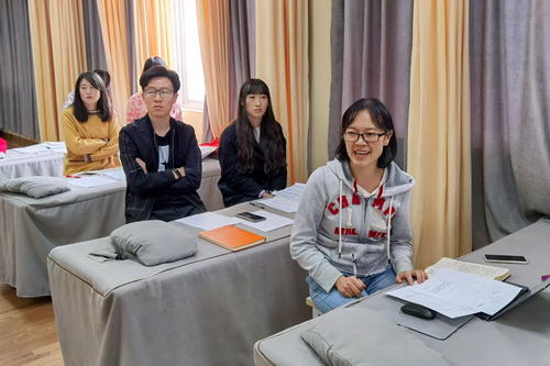 系部老师听讲1.jpg 系部老师听讲1.jpg
