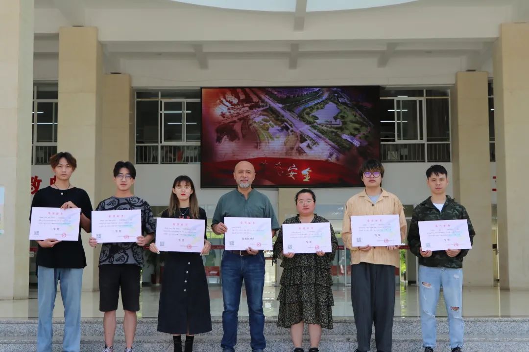 　　喜报ㅣ云南经济管理学院在全国第六届大学生艺术展演中斩获一等奖并取得丰硕成果 第 3 张