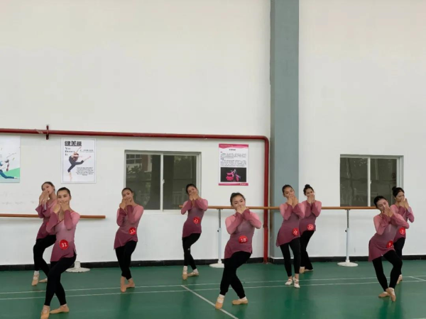 p.png 学院动态|云南经济管理学院舞蹈专业课期末考试活动 第 6 张