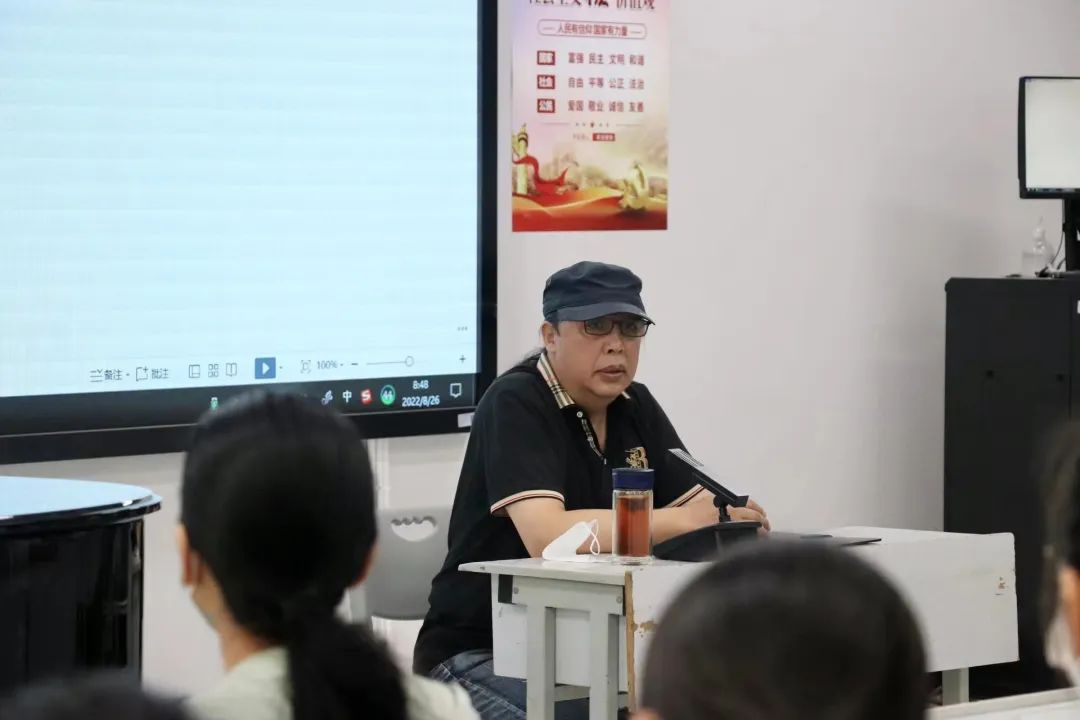 开学第一课|2022级新生入学教育,与新生零距离交流 第 2 张 开学第一课|2022级新生入学教育,与新生零距离交流 第 2 张