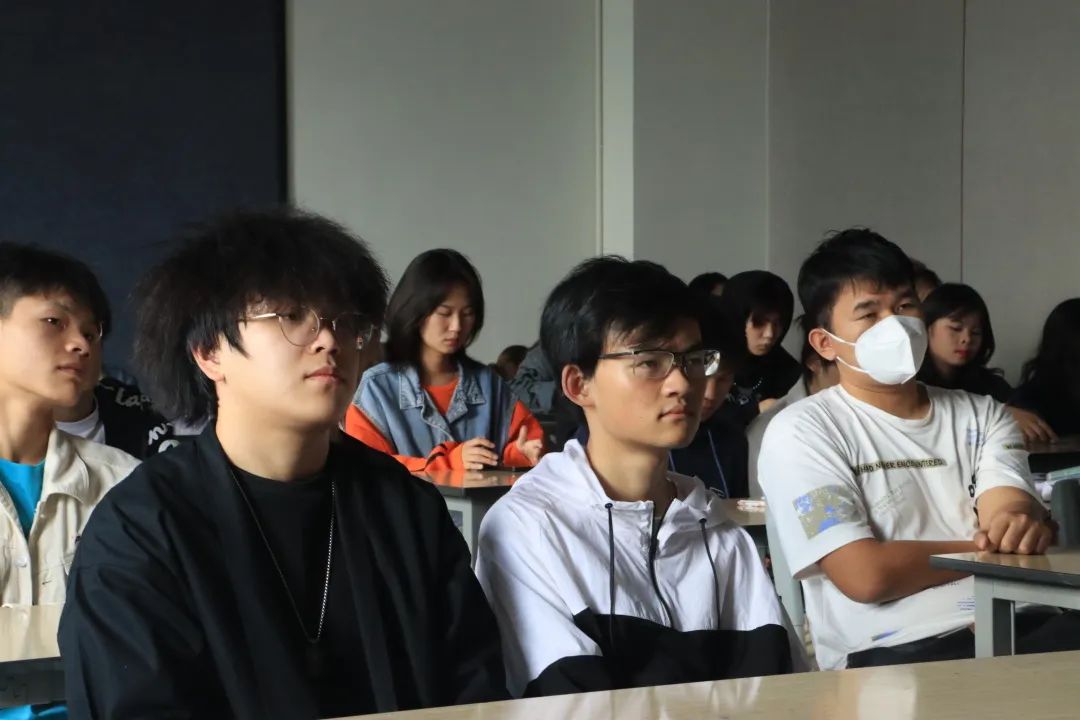 新学期,新目标,载憧憬,再出发|2022-2023学年艺术与传媒学院第一次班长大会 第 5 张 新学期,新目标,载憧憬,再出发|2022-2023学年艺术与传媒学院第一次班长大会 第 5 张
