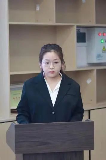 【创美艺传】踔厉奋发 笃行不怠| 艺术与传媒学院2022年奖学金评审工作圆满结束 第 10 张