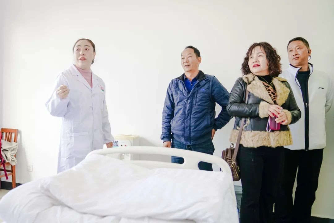 云南经济管理学院安宁校区医院暨医学院实习实训基地揭牌! 第 11 张 云南经济管理学院安宁校区医院暨医学院实习实训基地揭牌! 第 11 张