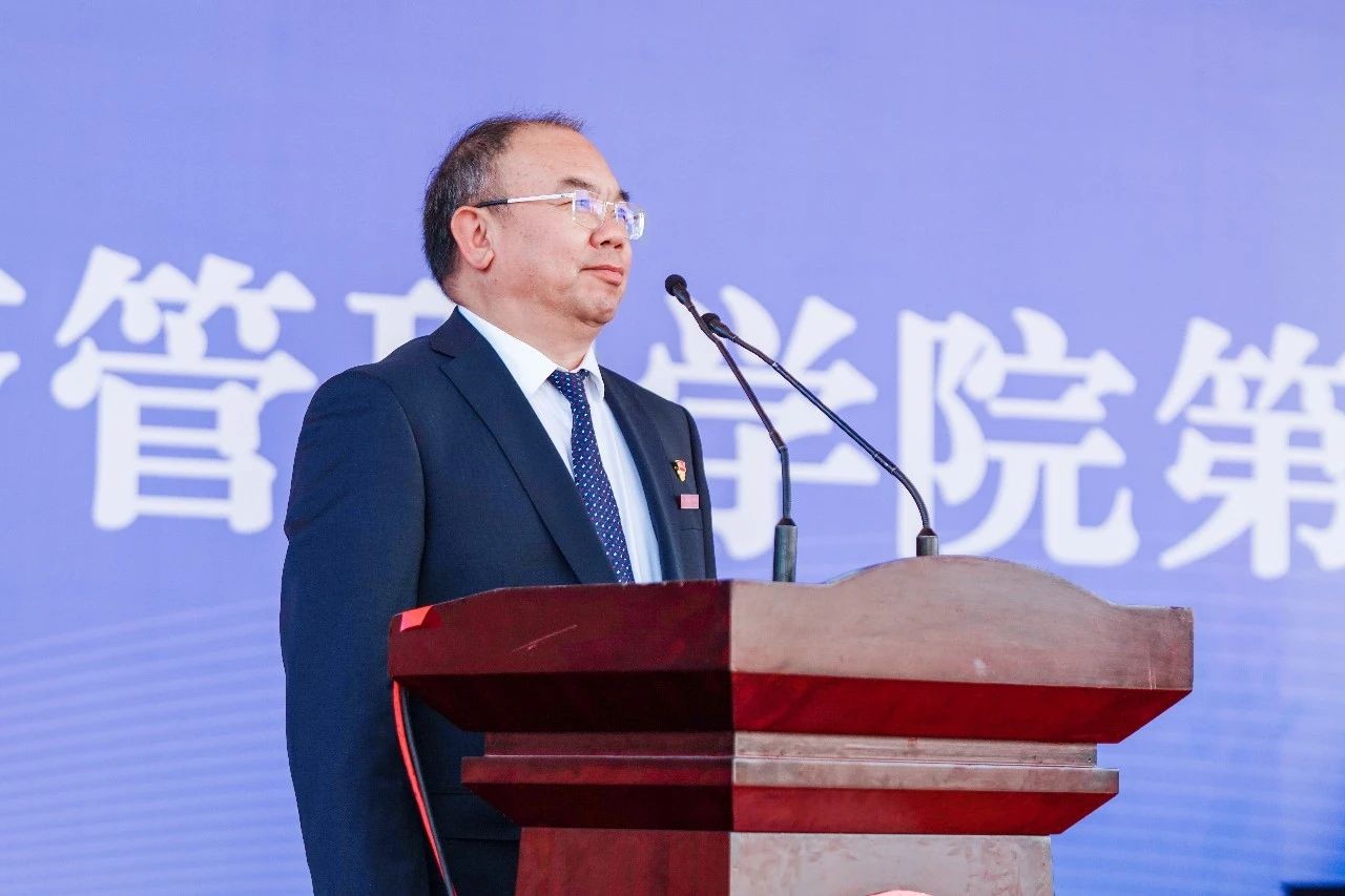 燃҉҉҈燃҉҉҈燃҉҉҈！云经管第二十六届冬季田径运动会开幕 第 3 张
