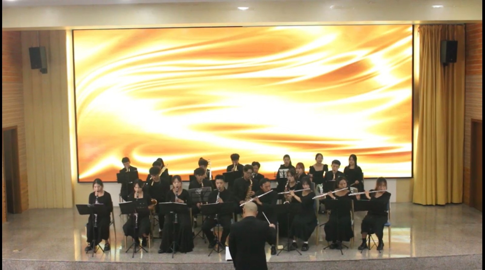 大艺展2.jpg 大艺展2.jpg