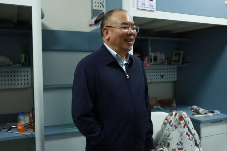 学生工作周报(第12期) 第 24 张 学生工作周报(第12期) 第 24 张