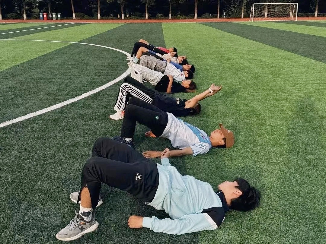 走出国门!经管女藤冠军!! 第 10 张 走出国门!经管女藤冠军!! 第 10 张