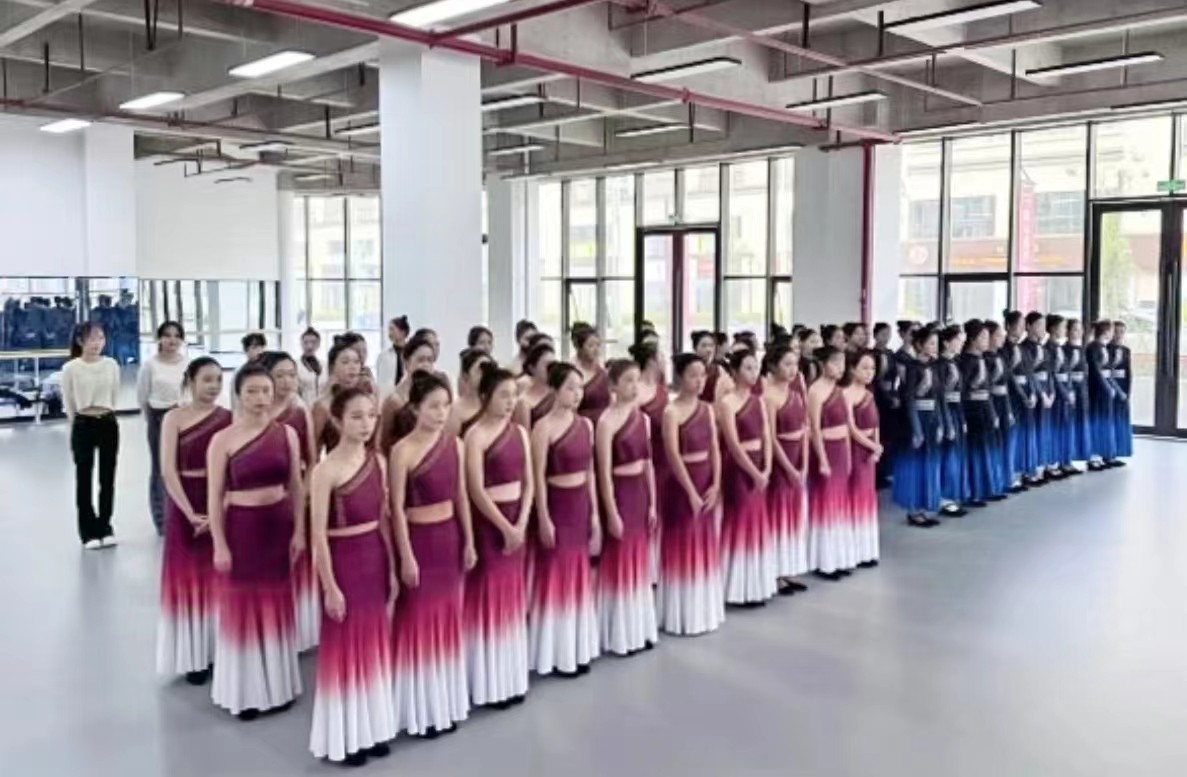 云经管🤝云南艺术剧院,再添新篇! 第 9 张 云经管🤝云南艺术剧院,再添新篇! 第 9 张