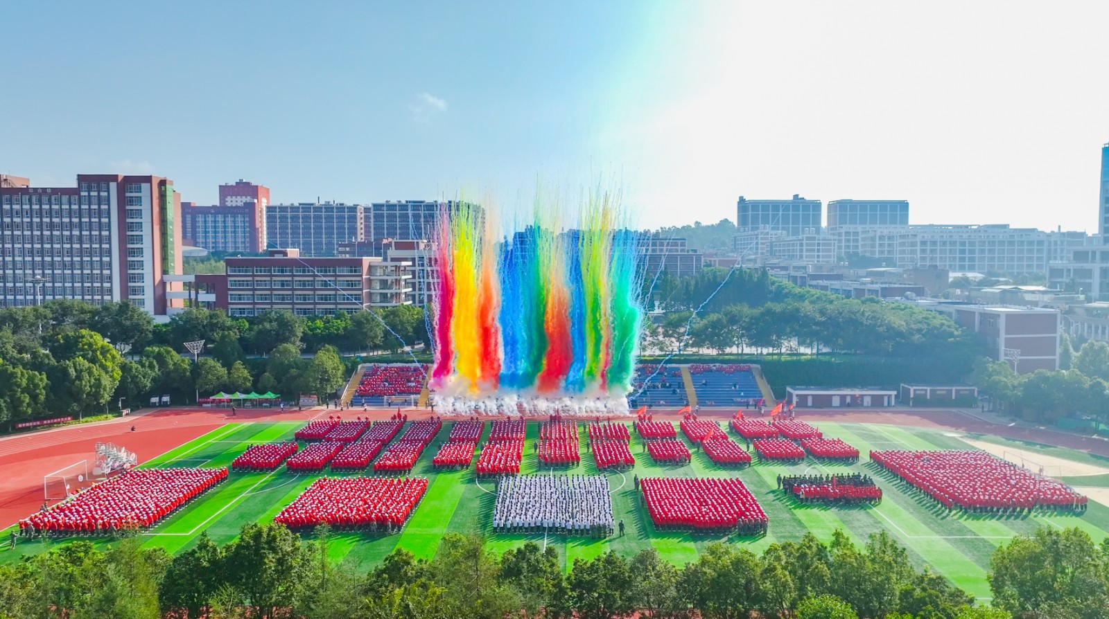 云经管2024级新生开学典礼暨军事课结课仪式隆重举行 第 5 张 云经管2024级新生开学典礼暨军事课结课仪式隆重举行 第 5 张