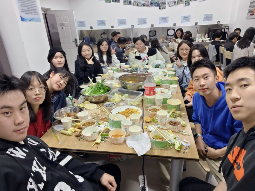 一站式学生社区 | “荟”聚青春,共享“食”光 智慧社区开展美食汇活动 第三弹 第 3 张 一站式学生社区 | “荟”聚青春,共享“食”光 智慧社区开展美食汇活动 第三弹 第 3 张