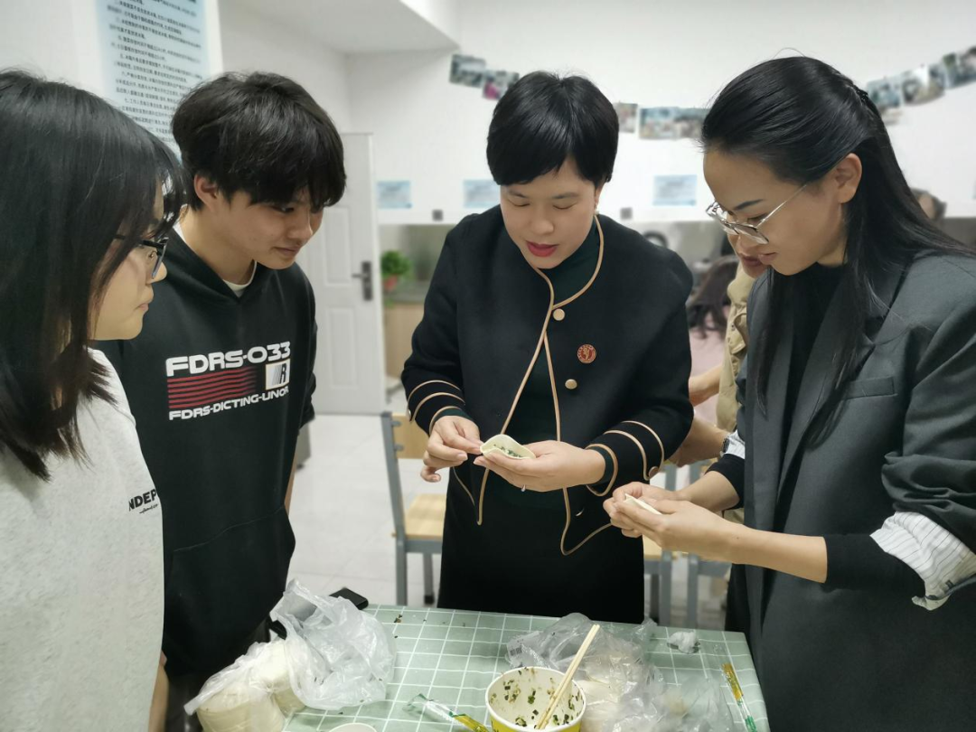 一站式学生社区 | “荟”聚青春,共享“食”光 智慧社区开展美食汇活动 第二弹 第 3 张 一站式学生社区 | “荟”聚青春,共享“食”光 智慧社区开展美食汇活动 第二弹 第 3 张