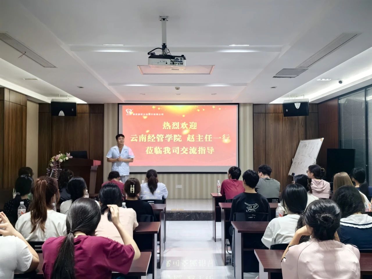匠心筑梦,实践启航—口腔医学技术专业开展暑期社会实践活动 第 5 张 匠心筑梦,实践启航—口腔医学技术专业开展暑期社会实践活动 第 5 张