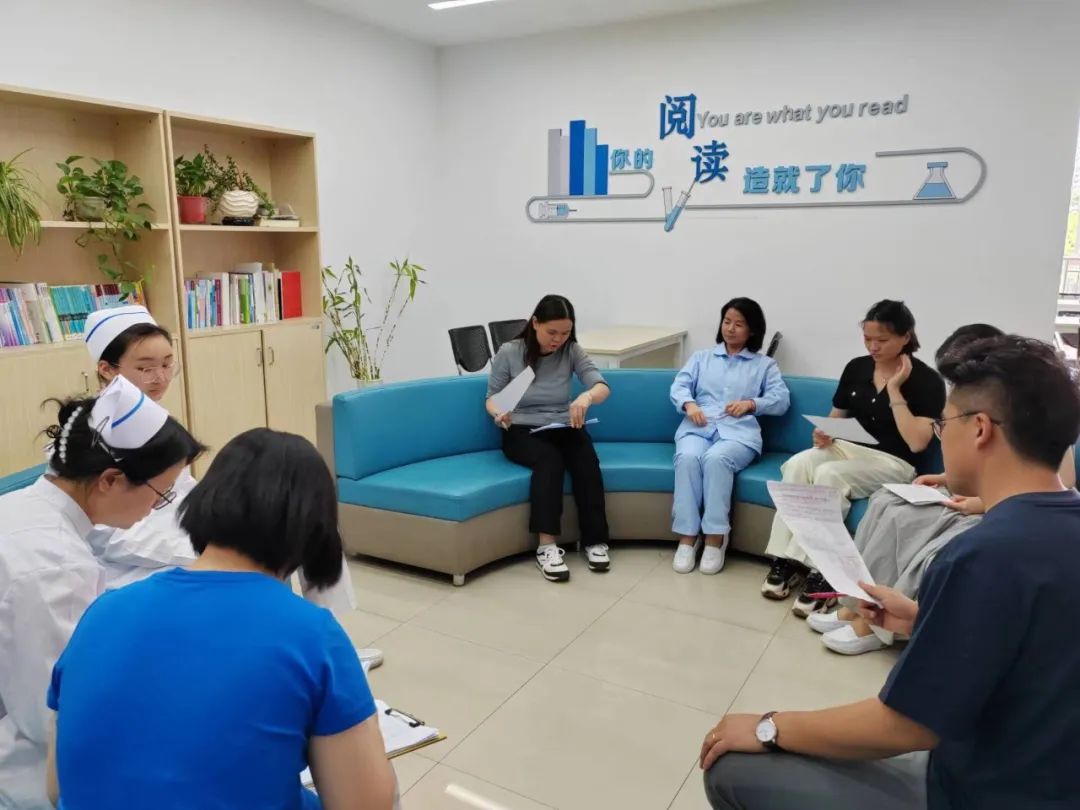 护理、助产(学)专业成功举办2024年成人护理综合技能比赛 第 6 张 护理、助产(学)专业成功举办2024年成人护理综合技能比赛 第 6 张