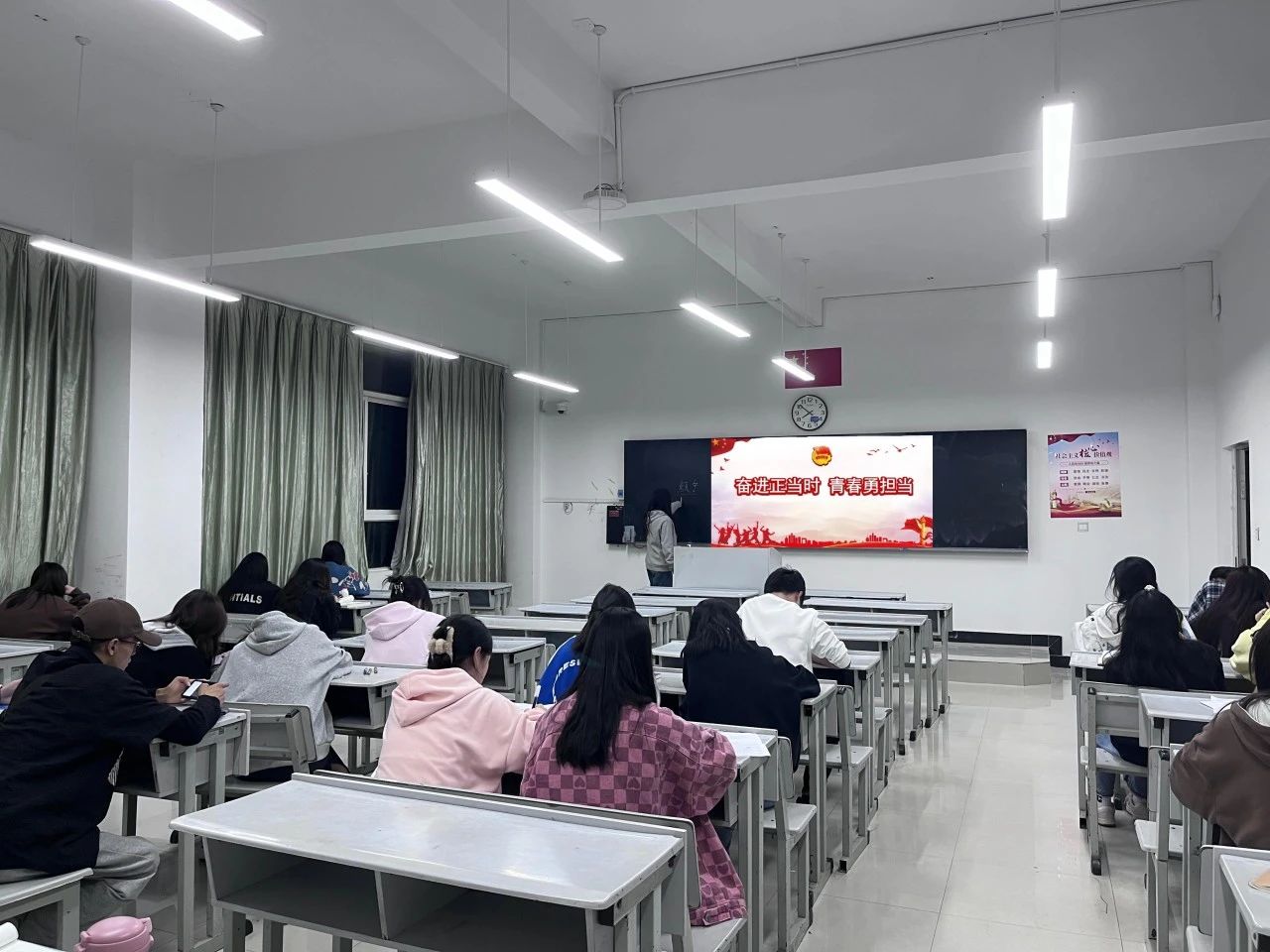 0c14aac60bae669c11551b0f0e3dc32d.jpg 0c14aac60bae669c11551b0f0e3dc32d.jpg