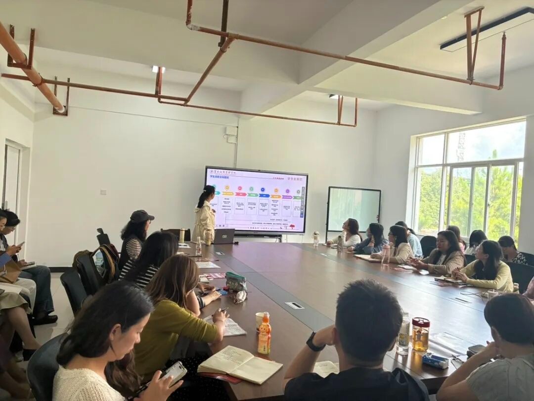 筑牢精准资助育人防线|我校召开2025年秋季学期学生资助工作布置会 第 3 张 筑牢精准资助育人防线|我校召开2025年秋季学期学生资助工作布置会 第 3 张