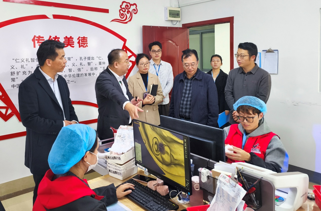 李铭副校长一行调研并推进校企合作和产业学院建设 第 1 张