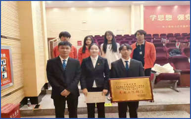 屏幕截图 2025-12-18 190339.png 屏幕截图 2025-12-18 190339.png