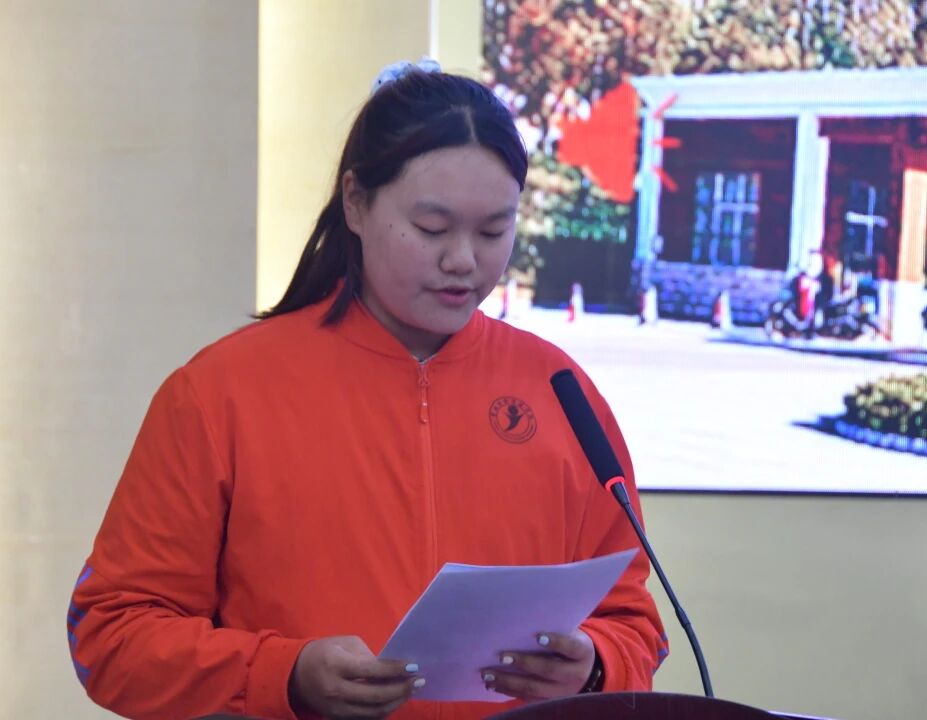 法商融合强基,梦想新程破局!财经商贸学院隆重举行2025级新生开学典礼 第 9 张 法商融合强基,梦想新程破局!财经商贸学院隆重举行2025级新生开学典礼 第 9 张