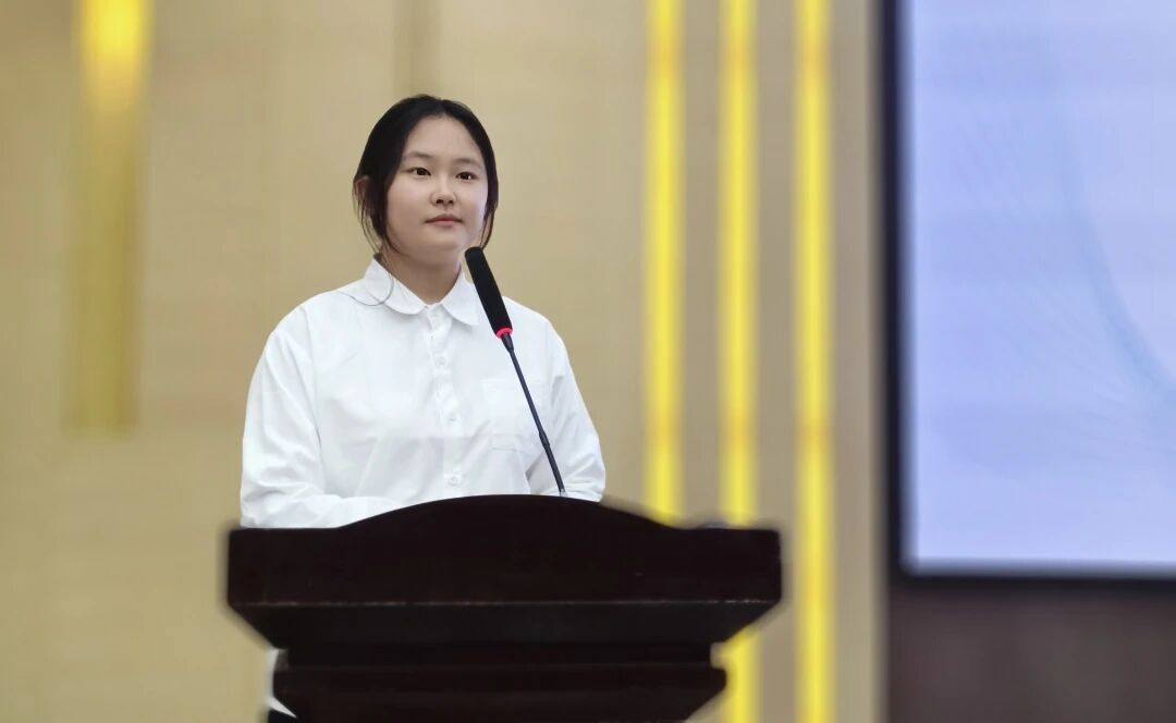 “财”遇见你,“管”助成长 ——2025级本科财管新生系列讲座圆满举行 第 6 张 “财”遇见你,“管”助成长 ——2025级本科财管新生系列讲座圆满举行 第 6 张