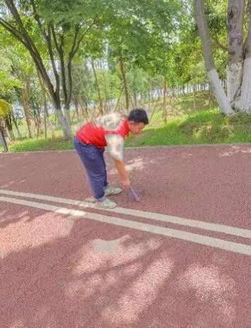 学院资讯 | 青年志愿者协会宁湖公园卫生清扫志愿服务活动圆满完成 第 2 张 学院资讯 | 青年志愿者协会宁湖公园卫生清扫志愿服务活动圆满完成 第 2 张