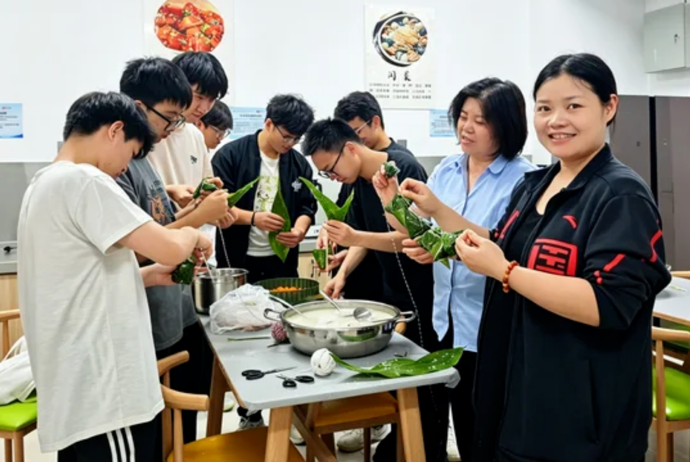 屏幕截图 2026-06-23 215902.png 屏幕截图 2026-06-23 215902.png