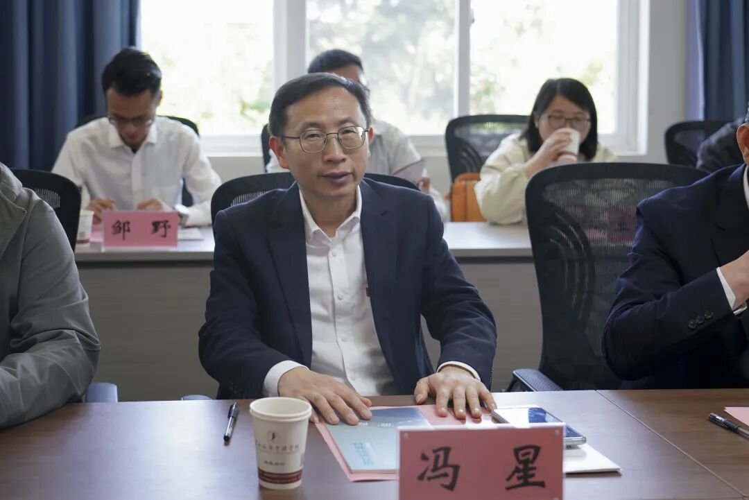 云经管举行“相敬如‘滨’ 海纳英才”2026届毕业生专场招聘会 第 12 张 云经管举行“相敬如‘滨’ 海纳英才”2026届毕业生专场招聘会 第 12 张