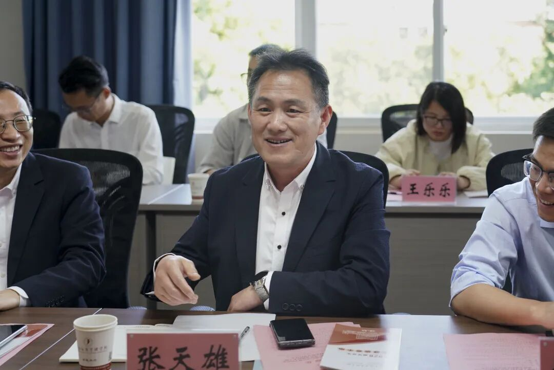 云经管举行“相敬如‘滨’ 海纳英才”2026届毕业生专场招聘会 第 15 张 云经管举行“相敬如‘滨’ 海纳英才”2026届毕业生专场招聘会 第 15 张