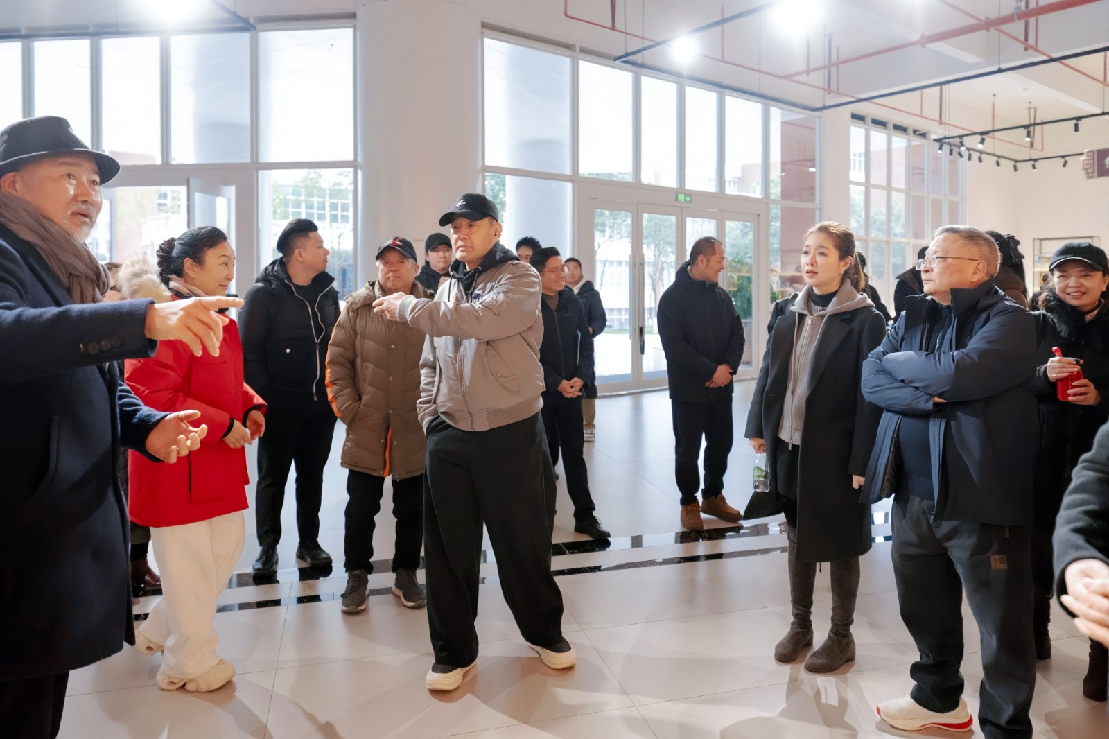 著名演员于荣光到访云南经济管理学院 第 1 张