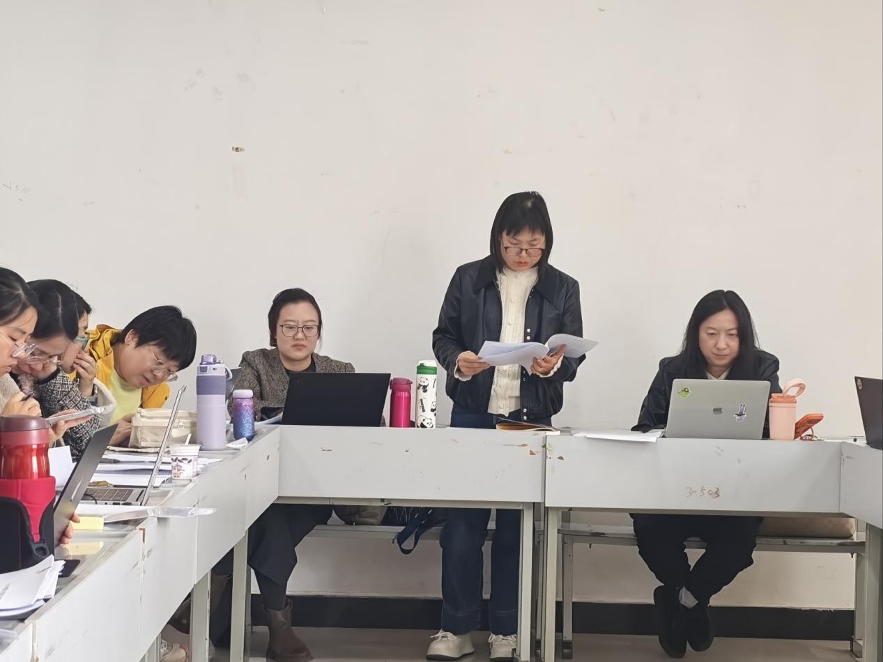 党建引领聚合力,理论学习促发展 ——财经商贸学院党总支组织各支部联合开展3月党的创新理论学习活动 第 4 张 党建引领聚合力,理论学习促发展 ——财经商贸学院党总支组织各支部联合开展3月党的创新理论学习活动 第 4 张