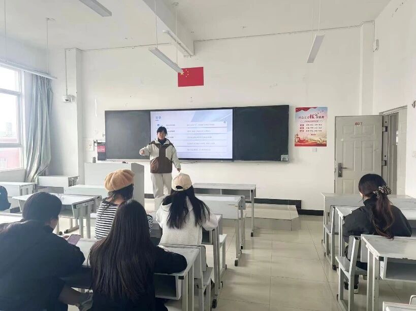 学院资讯 | 财经商贸学院电子商务专业开展2026届毕业生就业指导专题活动:精准规划助力毕业生职场启航 第 3 张 学院资讯 | 财经商贸学院电子商务专业开展2026届毕业生就业指导专题活动:精准规划助力毕业生职场启航 第 3 张