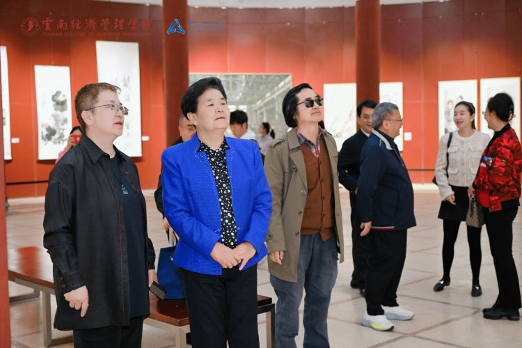 图片28.png 万象映界 艺彩绽放——云南经济管理学院艺术与传媒学院2026“万象·映界”展演今日绽放,双馆共赏艺术盛宴 第 28 张