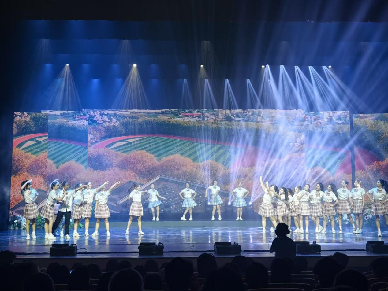 图片34.png 万象映界 艺彩绽放——云南经济管理学院艺术与传媒学院2026“万象·映界”展演今日绽放,双馆共赏艺术盛宴 第 34 张